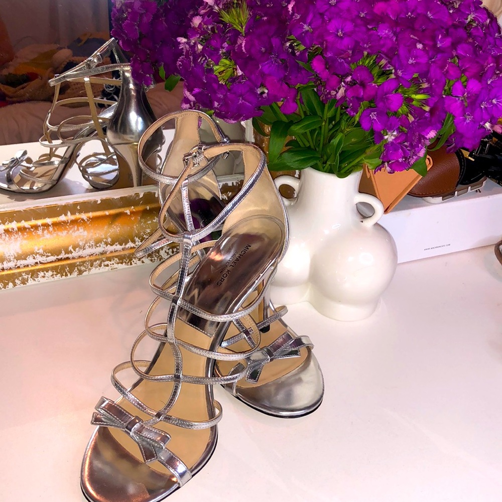 Michael Kors Silver Sandals Sz.8.5